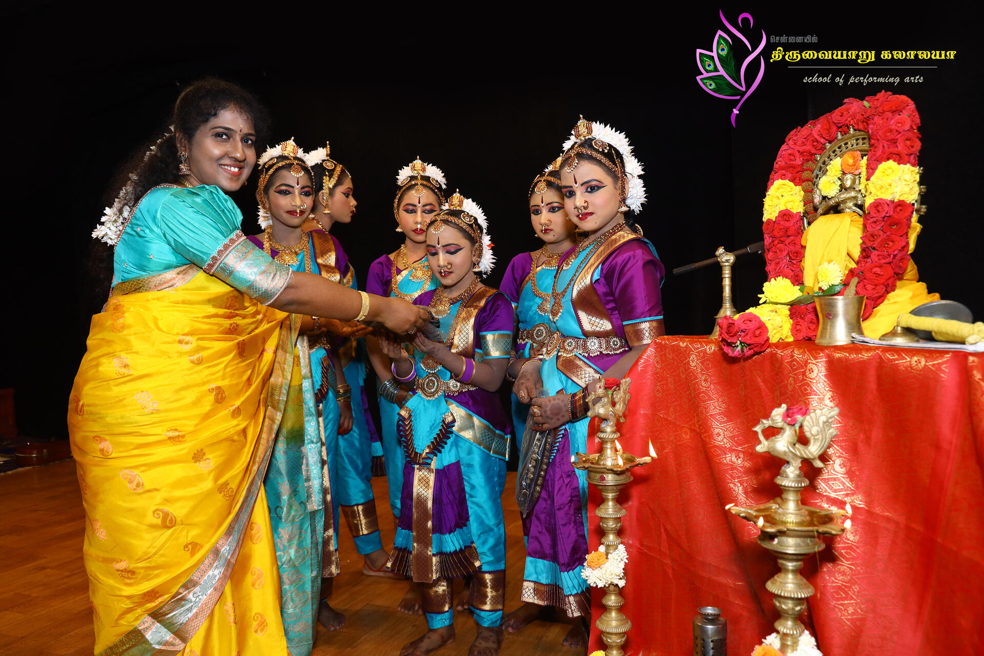 Pre-teen Bharatanatyam students in class at Chennaiyil Thiruvaiyaru Kalalaya